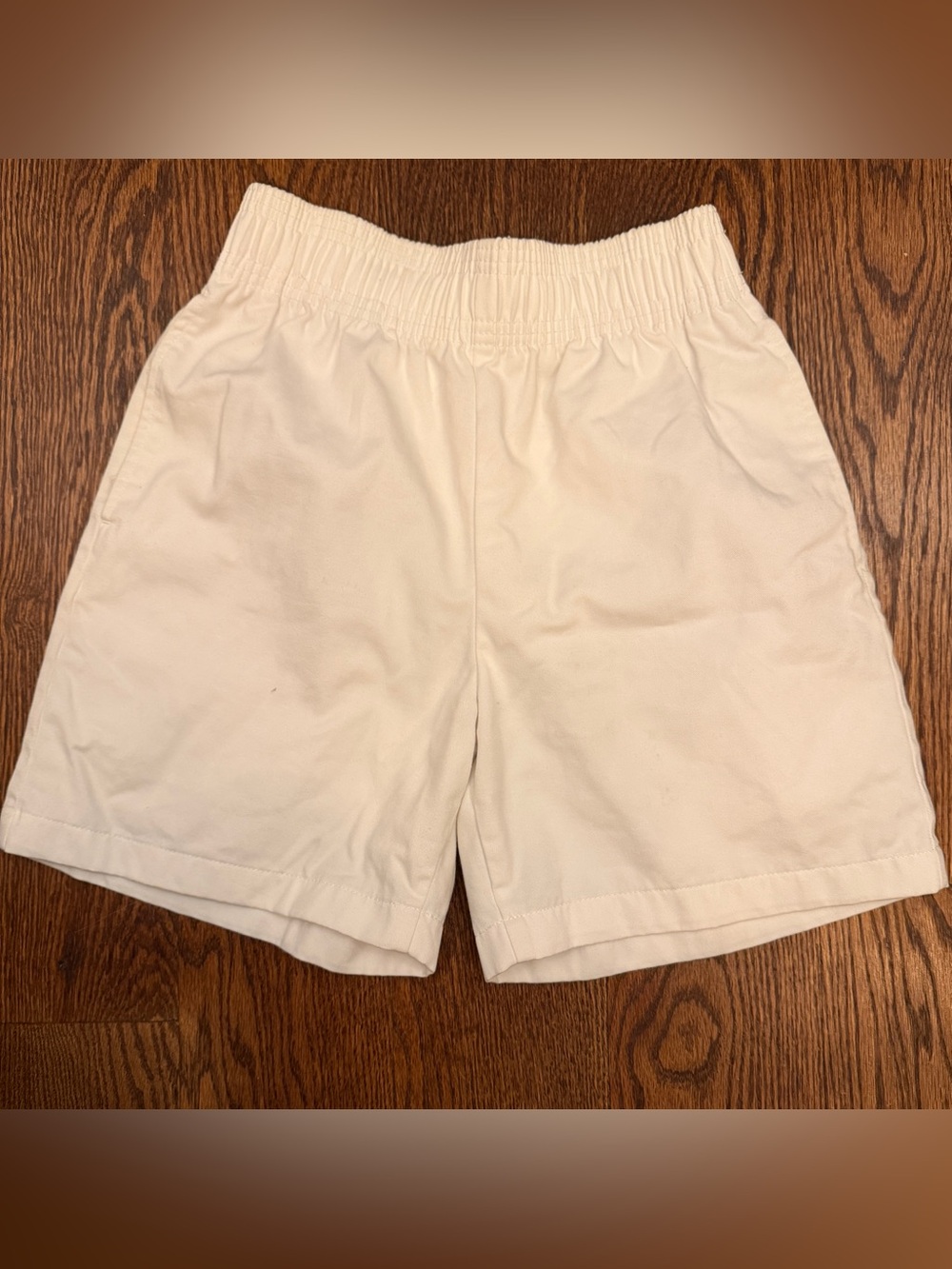 GU Women's Small Elastic Waist White Shorts